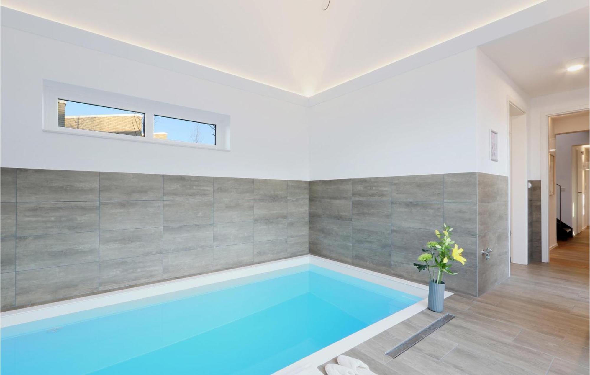 Cozy Home In Lembruch-Duemmer See With Sauna Exterior photo
